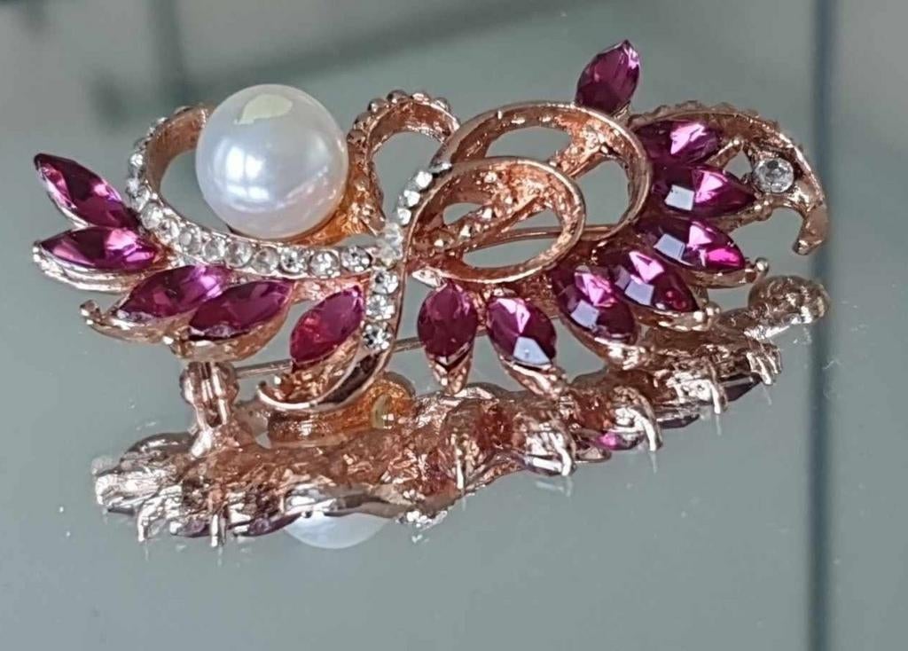 Geërfd. Oude Mooi Grote Broche., Handtassen en Accessoires, Broches, Verzenden