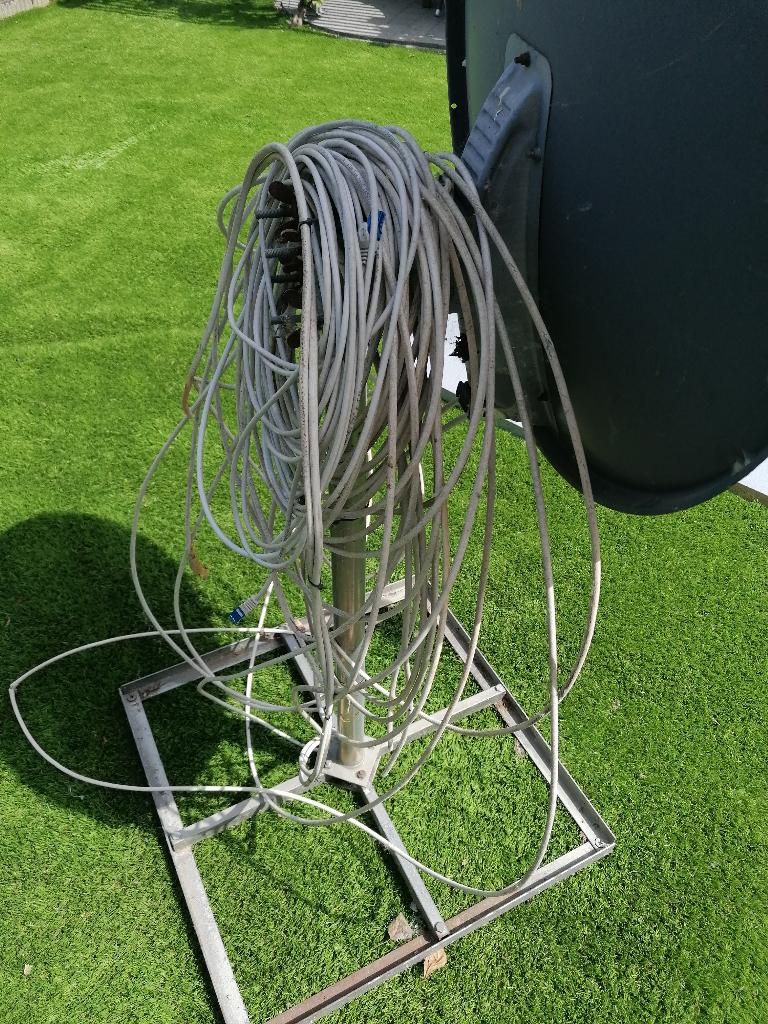 Tv schotel, Audio, Tv en Foto, Schotelantennes, Ophalen, Gebruikt, (Schotel)antenne-accessoires, Overige merken