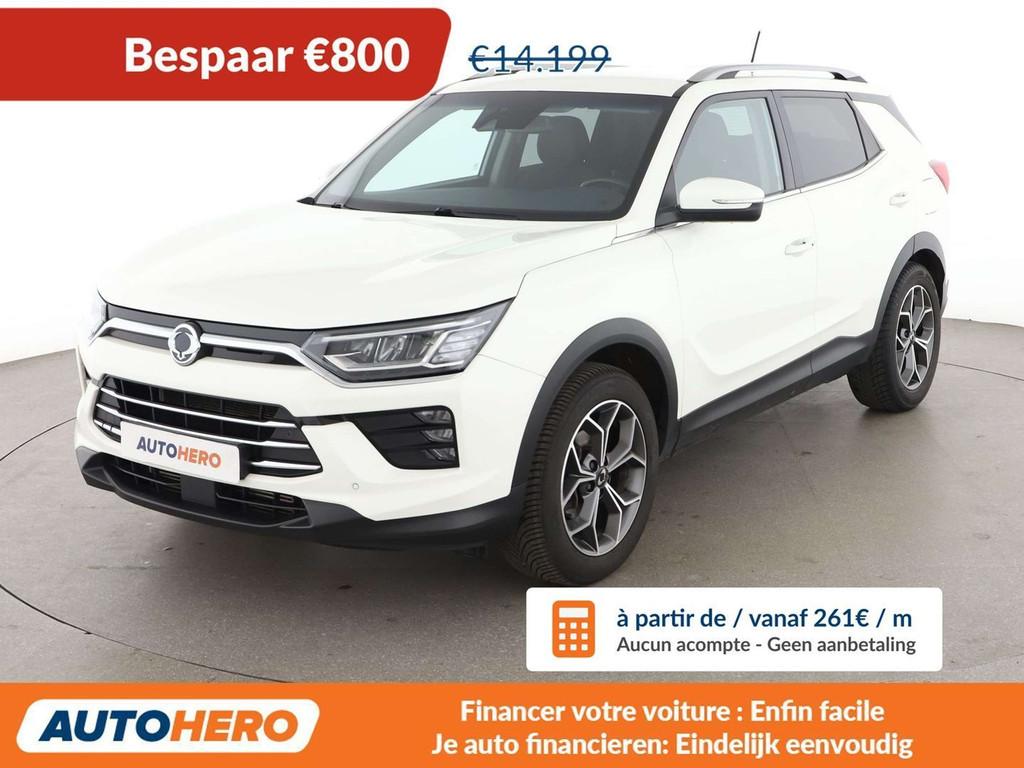 SsangYong Korando 1.5 T-GDI Amber 4x2 (bj 2022, automaat), Auto's, Gebruikt, Wit, 120 kW, 5 zetels