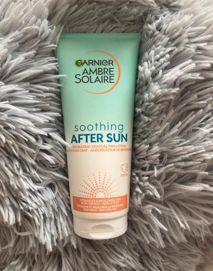 Aftersun met bronzer 200ml, Handtassen en Accessoires, Uiterlijk | Lichaamsverzorging, Ophalen, Nieuw, Zonnebrand of After Sun