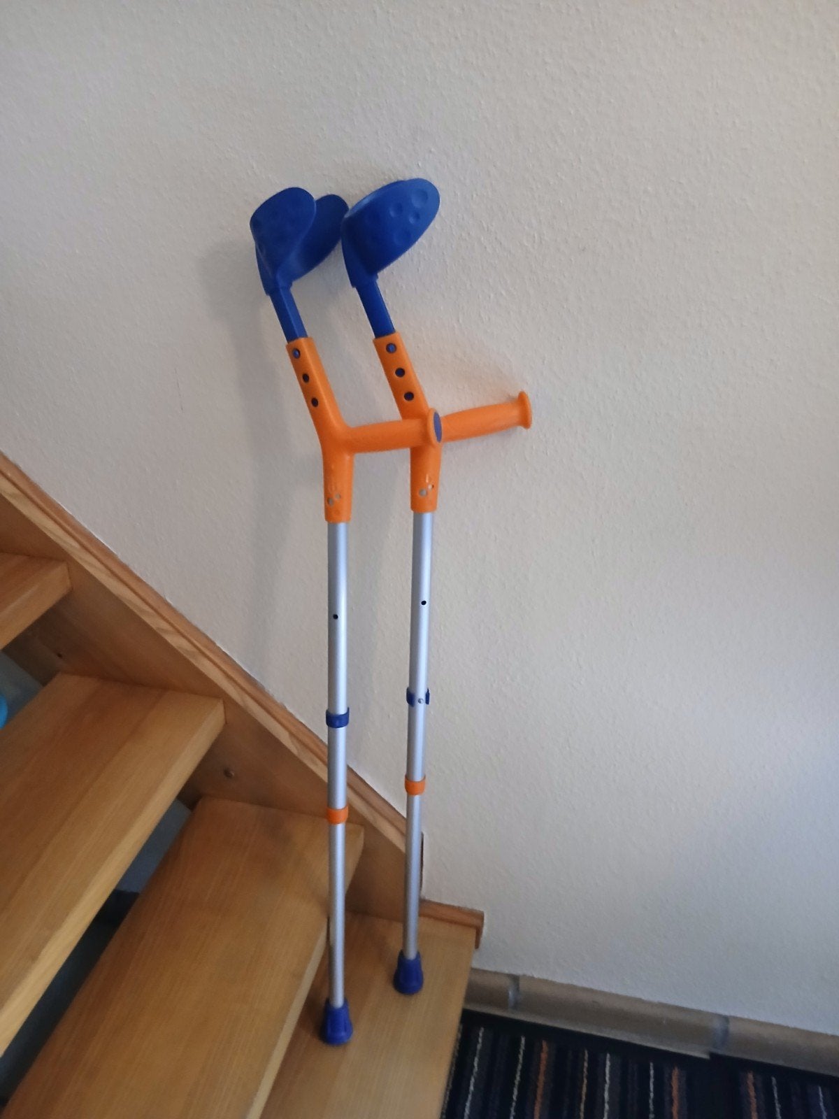 krukken voor kinderen, Diversen, Loopkrukken, Ophalen, Zo goed als nieuw