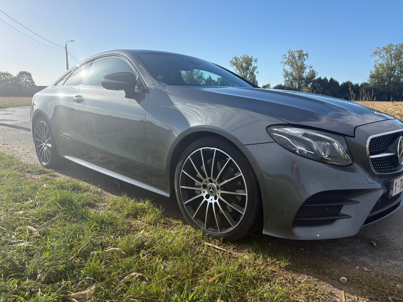 Mercedes E coupe 200 amg style, Autos, Argent ou Gris, Entretenue par le concessionnaire, Noir, 2 portes