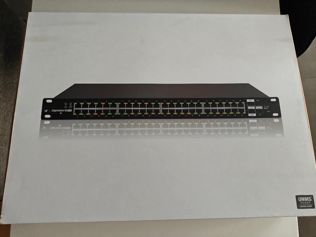 Ubiquiti EdgeSwitch 48 500W, Enlèvement, Utilisé