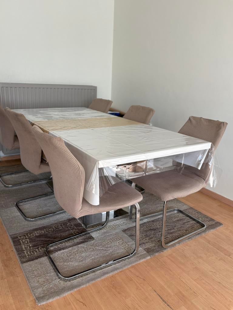 Ikea eettafel, Ophalen, Zo goed als nieuw