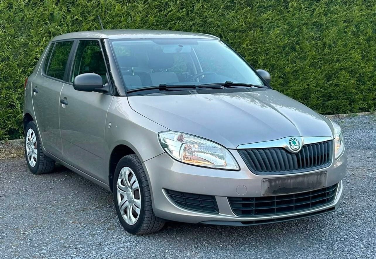 SKODA FABIA 2013/essence1,4 km 130 000 homologuée à la vente, Autos, Achat, Entreprise