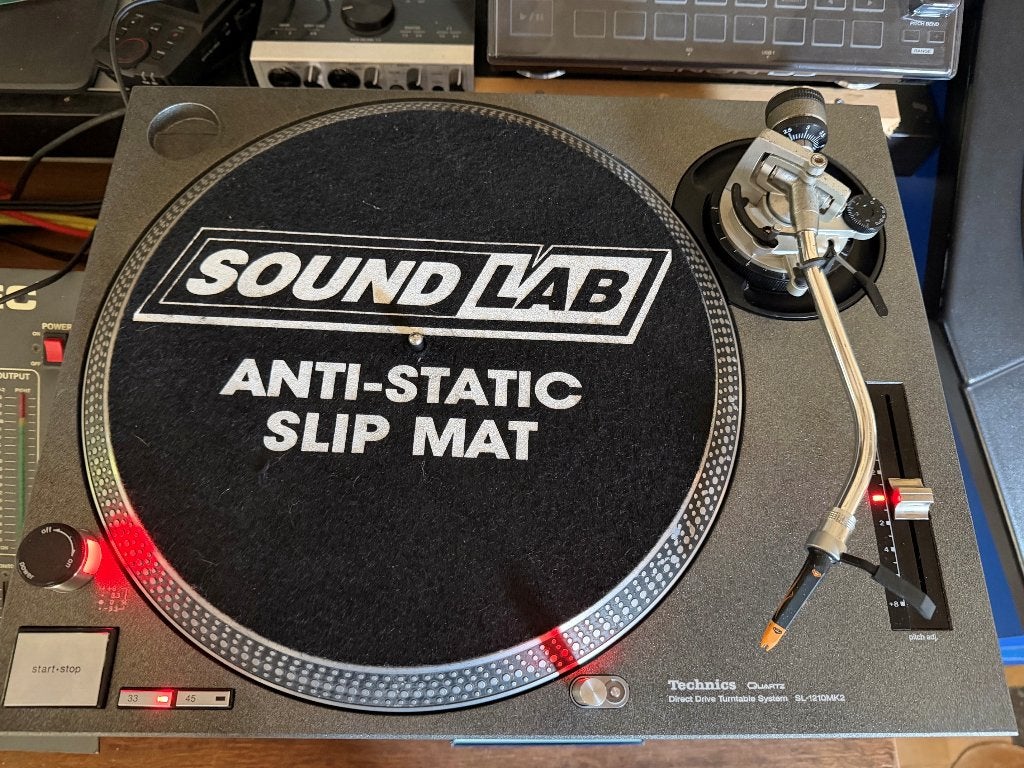 Technics Sl1200 MK2 entièrement révisée, TV, Hi-fi & Vidéo, Réglage pitch, Tourne-disque, Comme neuf, Enlèvement
