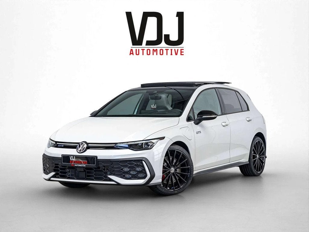 Volkswagen Golf GTE PHEV|LEATHER-SEATS|HEAD-UP|PANO|IQ-LIGHT, Auto's, Automaat, 245 pk, Gebruikt, Leder
