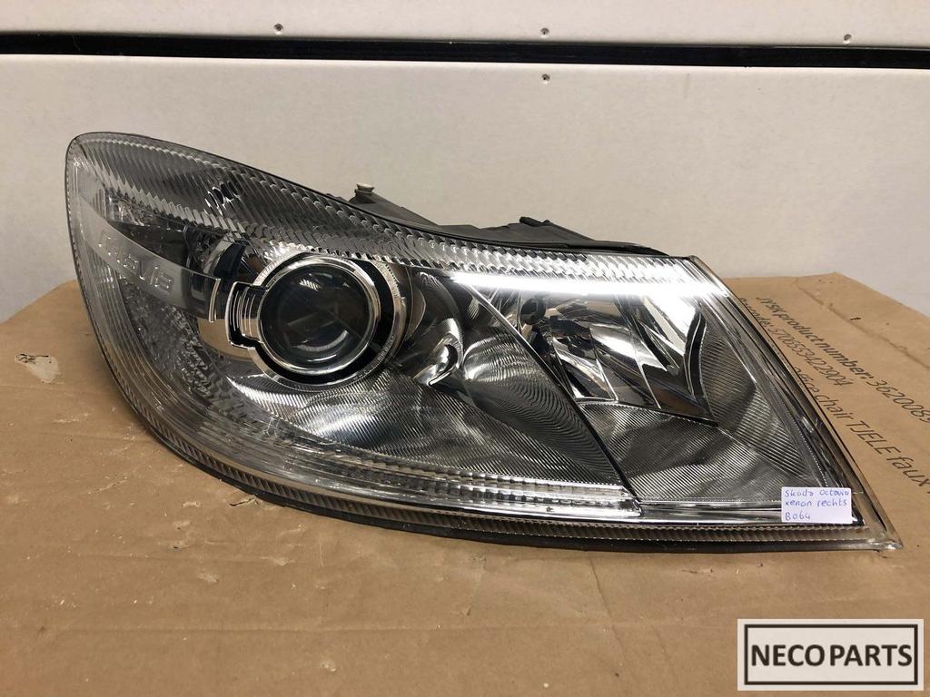 Skoda Octavia xenon 2 xenon koplamp rechts compleet, Gebruikt, -, -, Ophalen of Verzenden