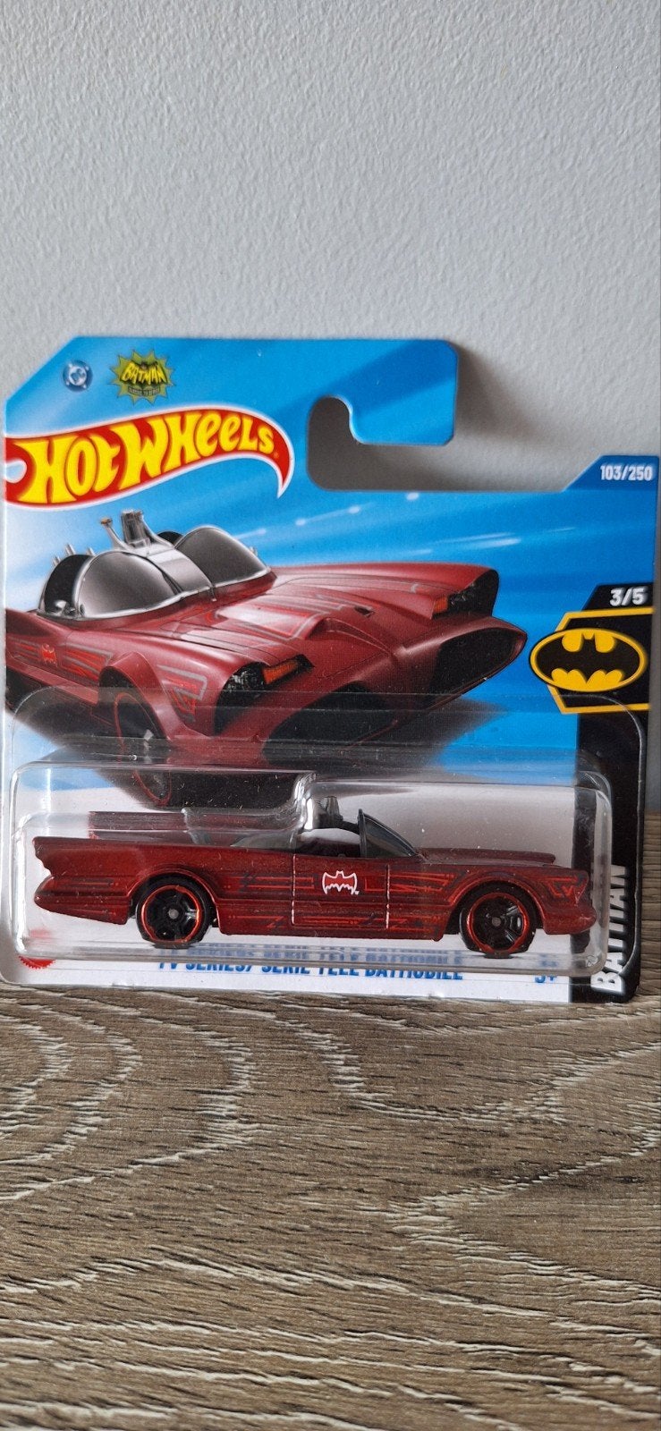 Hotwheels - Batmobile - Rode versie, Hobby en Vrije tijd, Ophalen of Verzenden, Nieuw, Auto