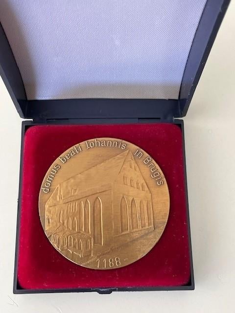BRONZEN PENNING ST JANSHOSPITAAL BRUGGE EDITIE 1977, Ophalen of Verzenden, Brons