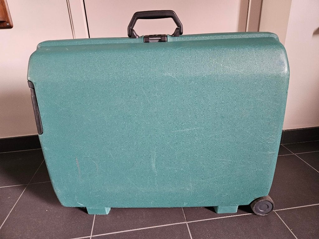 degelijke valies reiskoffer merk ‘Royal Traveller’ op wielen, Handtassen en Accessoires, Koffers, Ophalen, Gebruikt, Hard kunststof