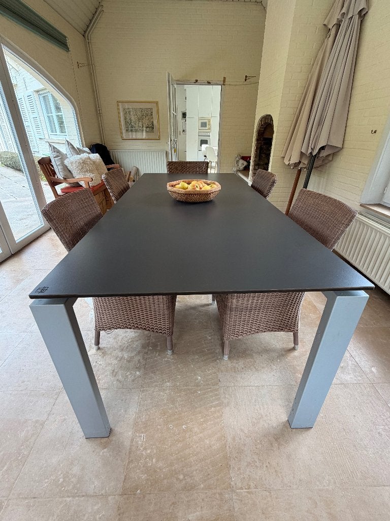 À VENDRE – Grande table avec 6 fauteuils assortis, Table à dinner, Aluminium, Enlèvement, Utilisé