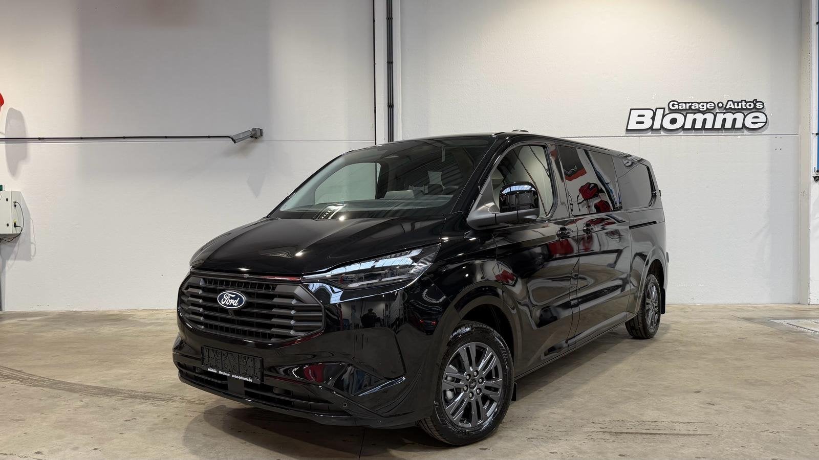Ford Transit Custom 320 2.0 TDCI L2H1 Limited DC NIEUW ! 6-z, Auto's, Stof, Gebruikt, Zwart, 4 cilinders