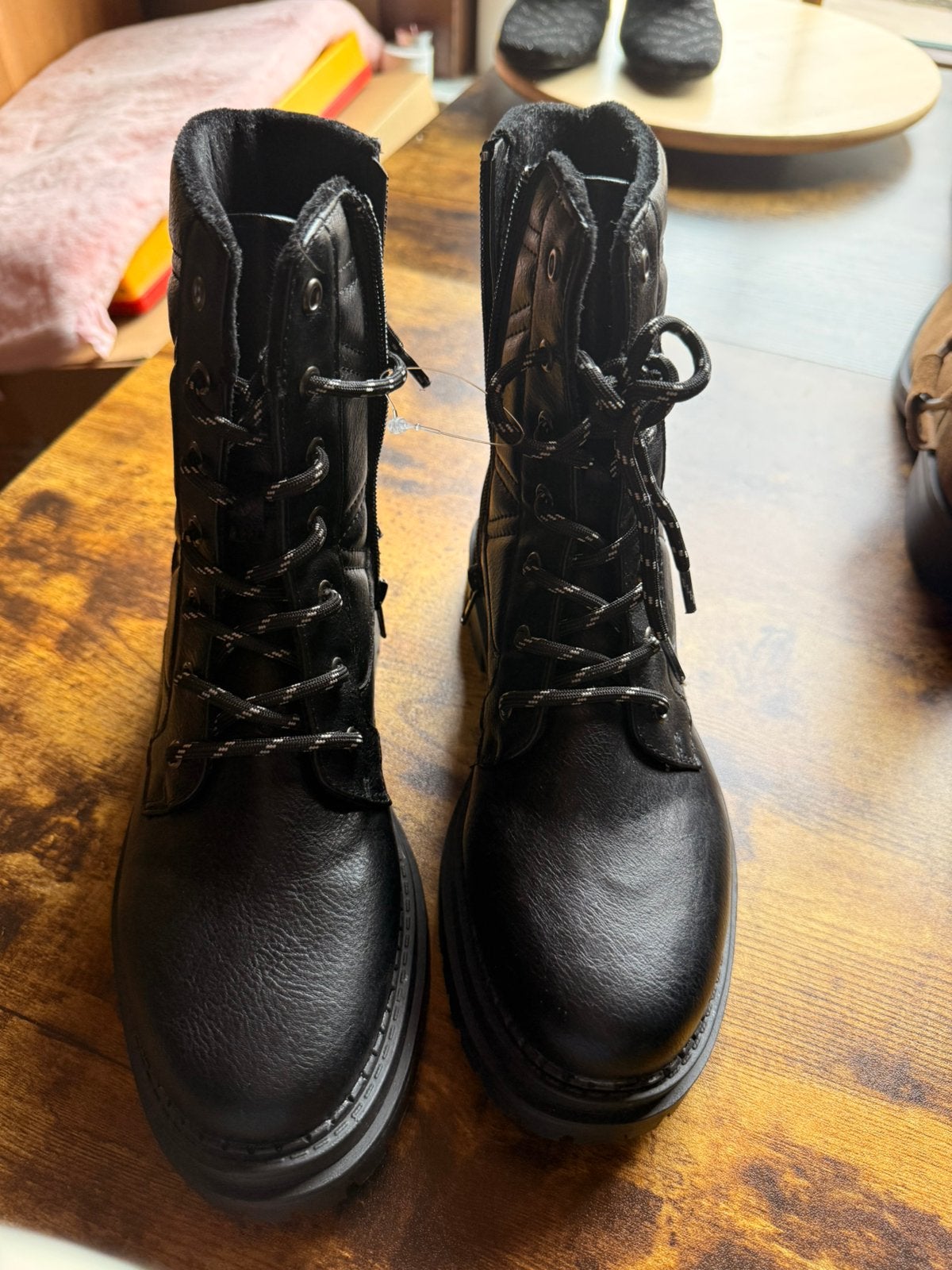 Bottes à lacets pour femmes, Vêtements | Femmes, Chaussures, Neuf, Enlèvement ou Envoi, Boots et Botinnes, Noir