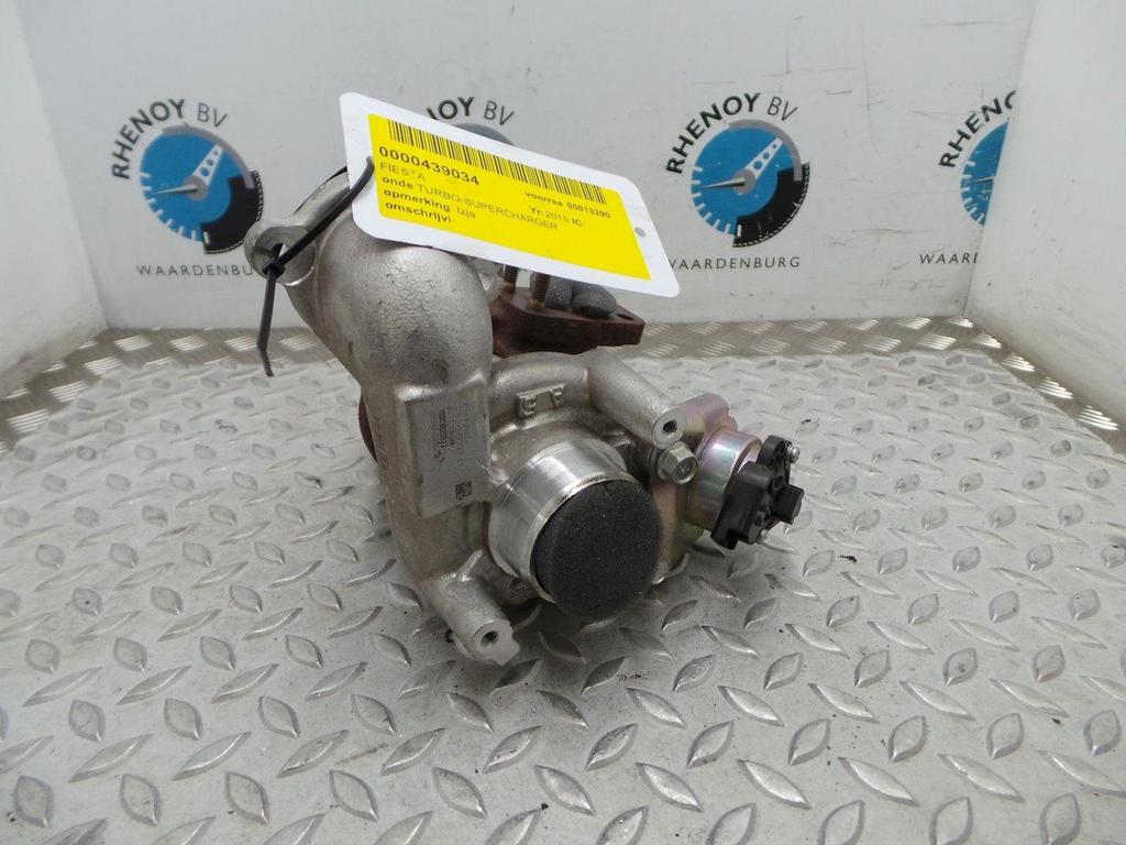 FORD FIESTA TURBO 2015, Ophalen of Verzenden, Gebruikt, Stiba lid