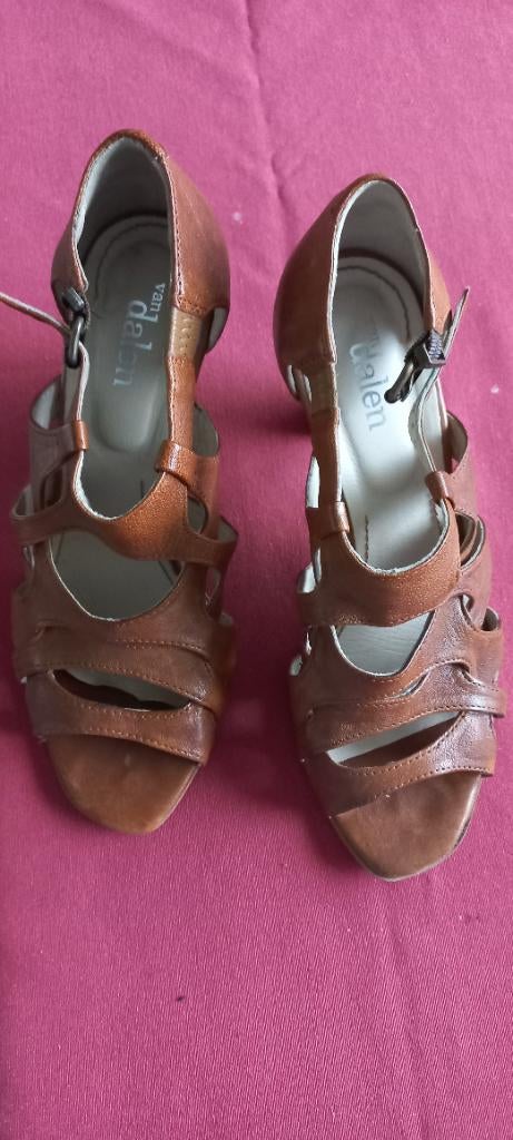 Vintage Van Dalen sandalen op hak maat 38, Bruin, Zo goed als nieuw, Van Daelen, Sandalen of Muiltjes