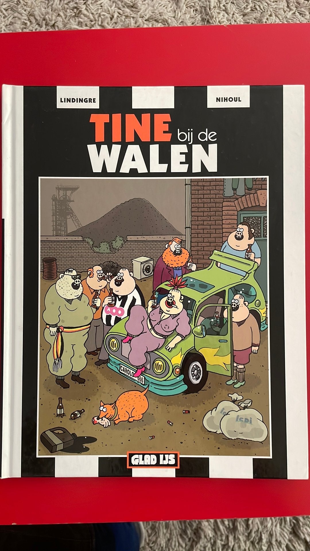 Tine bij de Walen - Lindingre Nihoul Glad IJs 9789030362036, Une BD, Enlèvement ou Envoi, Utilisé