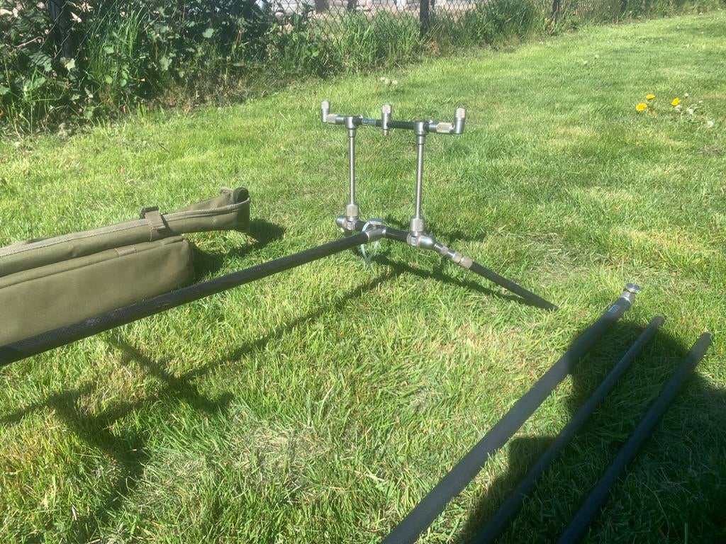 Solar ww black rodpod, Watersport en Boten, Hengelsport | Karpervissen, Ophalen, Gebruikt, Complete set