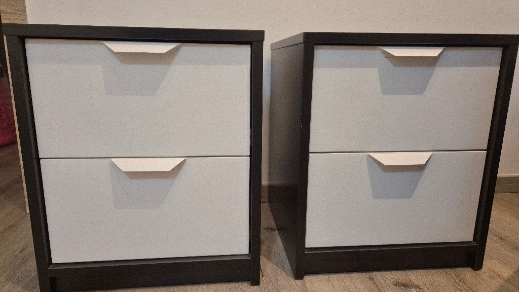 Table de chevet état neuf, Neuf, Moins de 45 cm, Enlèvement, 55 à 70 cm
