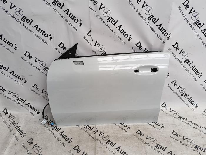Portière 4portes avant gauche d'un Mercedes CLA (9144), 3 mois de garantie, Utilisé, Porte, -
