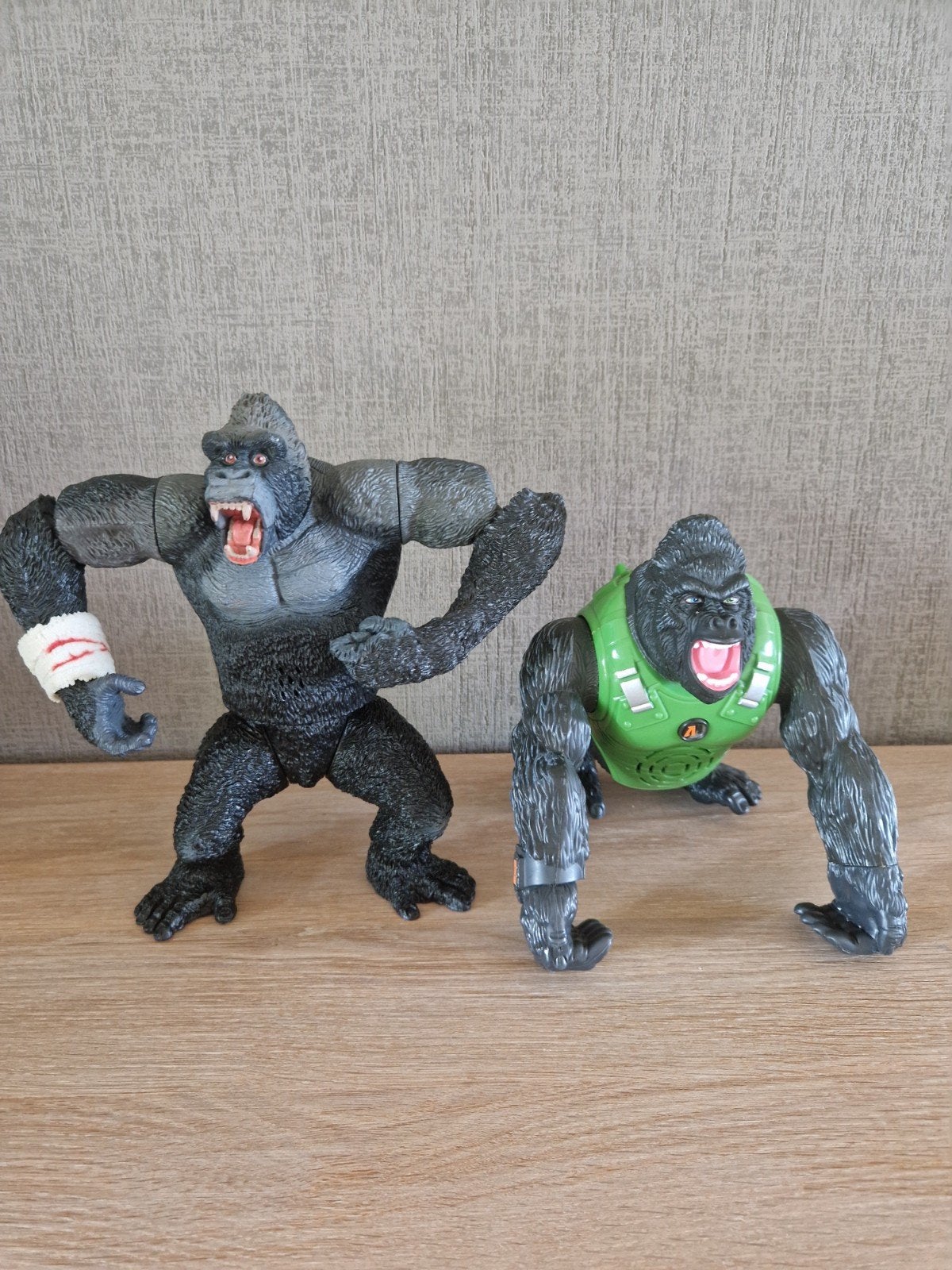speelgoed gorillas met beweegbare armen, Ophalen, Zo goed als nieuw, Overige typen