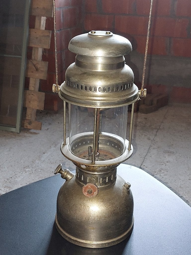 Petroleum lamp, Ophalen