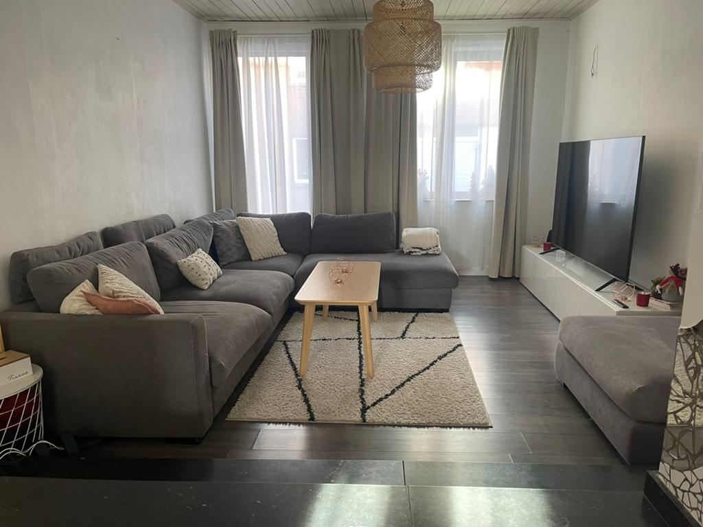 Zetel met poef, Huis en Inrichting, Zetels | Zetels, Ophalen, Gebruikt, 100 tot 125 cm, Hoekbank