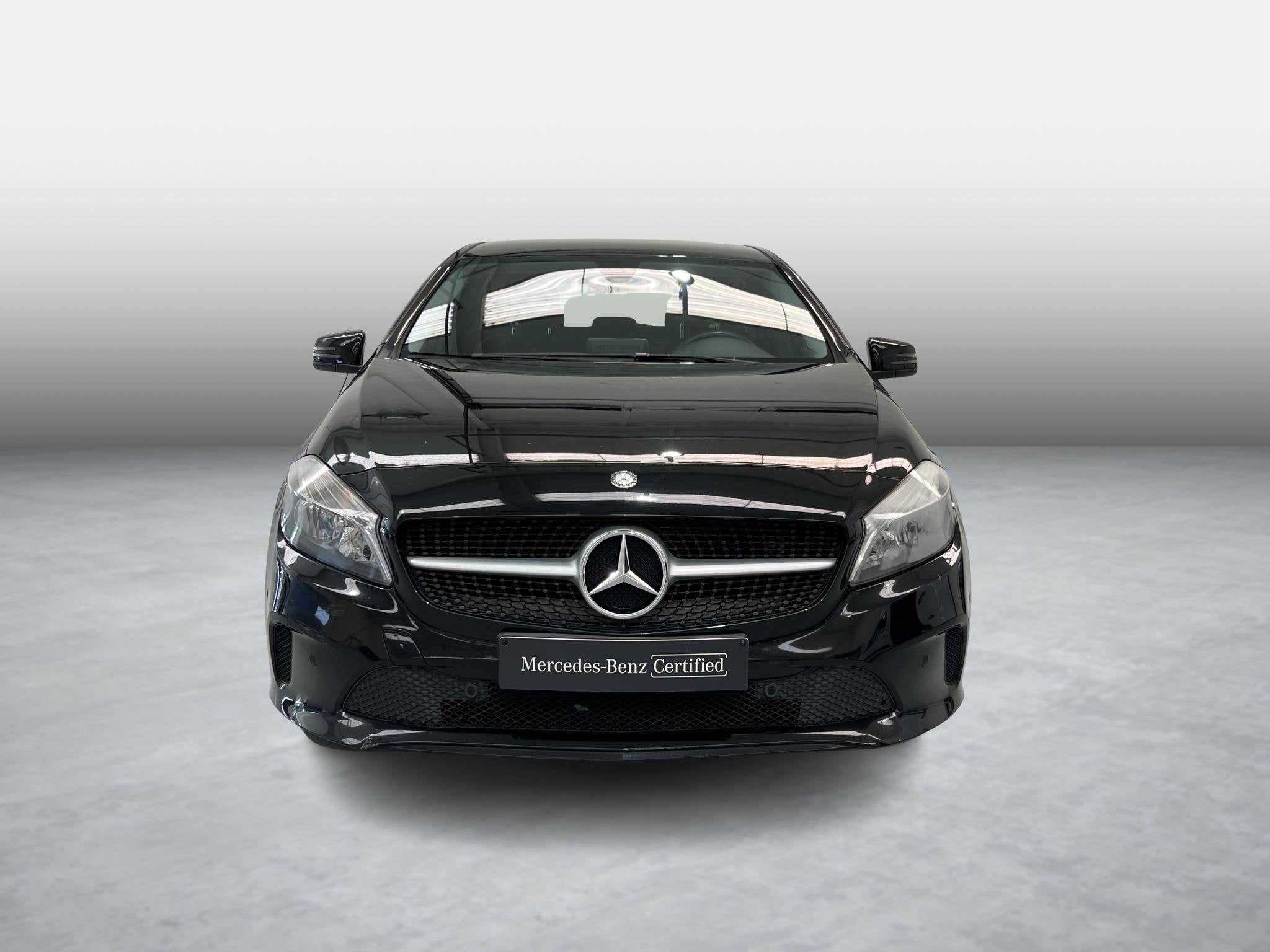 Mercedes-Benz A-Klasse 160 Hatchback Business Line | Parkeer, Auto's, Mercedes-Benz, Voorwielaandrijving, 75 kW, Stof, Gebruikt