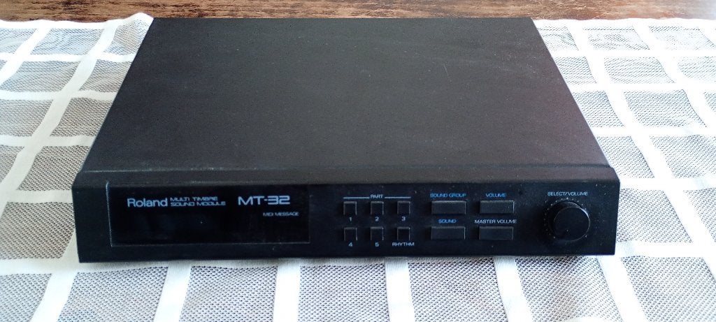 Roland MT-32, Muziek en Instrumenten, Ophalen, Zo goed als nieuw, Roland