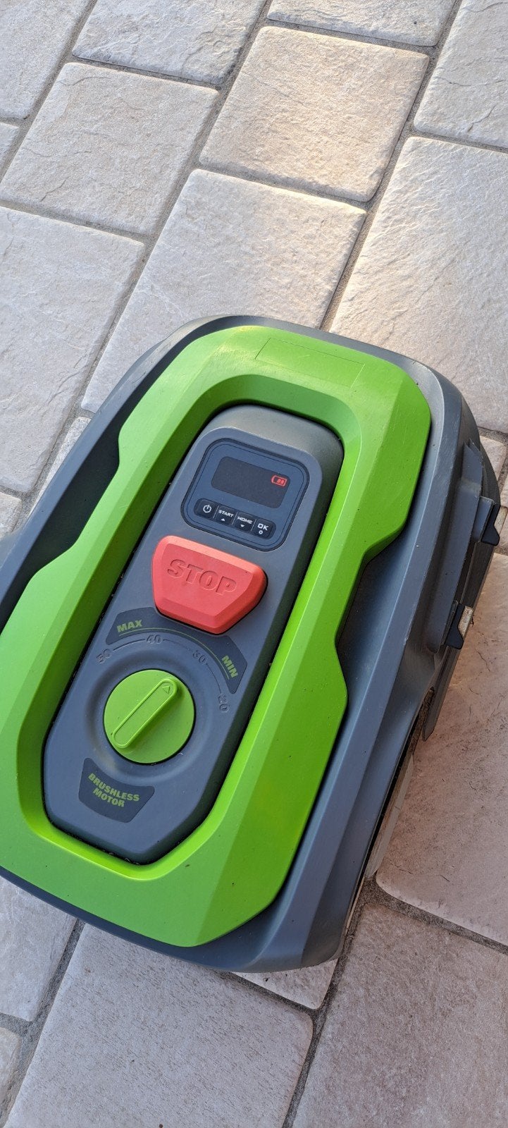 Tondeuse à gazon robotisée en parfait état, Jardin & Terrasse, Enlèvement