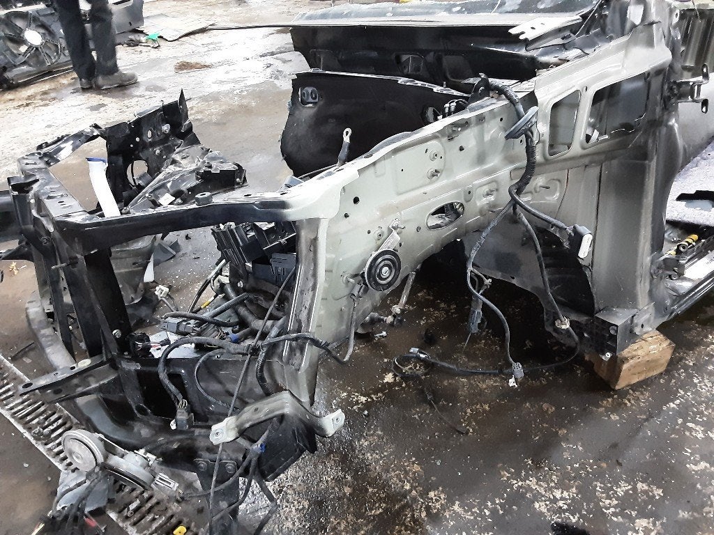 PARE BOUE AVANT GAUCHE Ford Ranger (01-2011/01-2023), Utilisé, Gauche, Ford, Garde-boue
