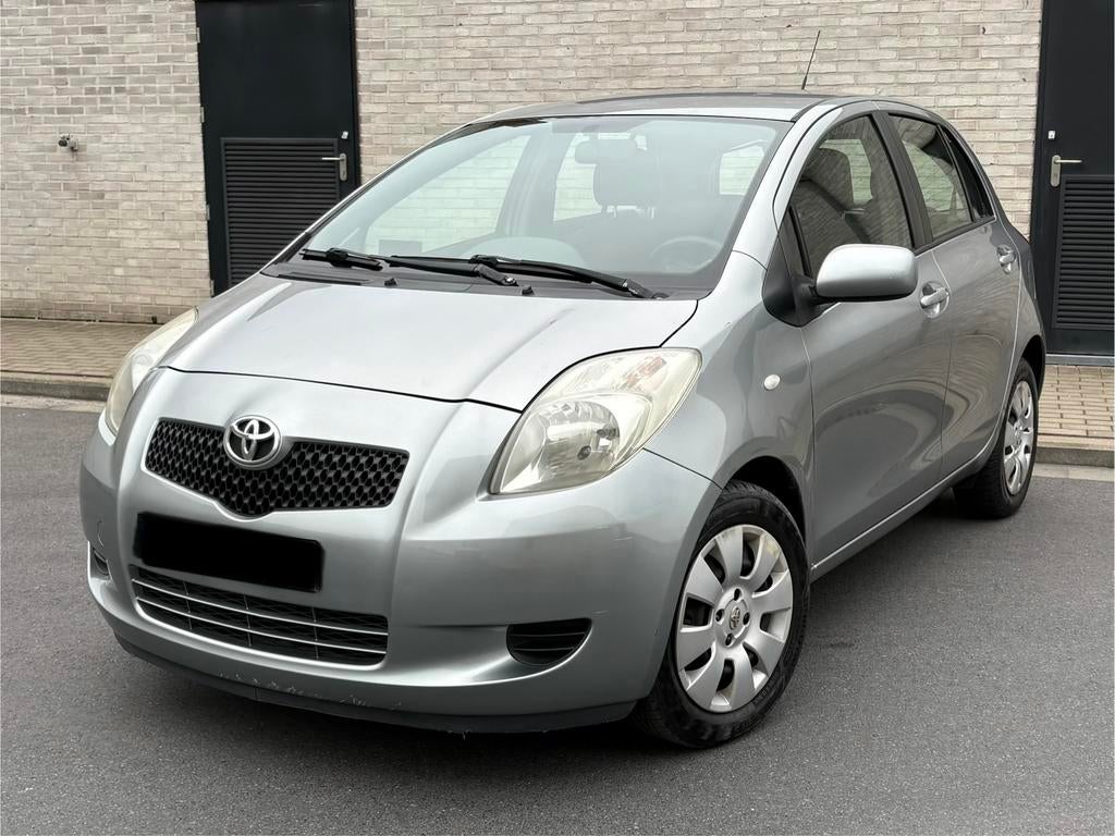 Toyota Yaris 1.0 Essence – 124.000 km  PRETE À IMMATRICULER, Autos, Achat, Boîte manuelle, Entretenue par le concessionnaire, 5 portes