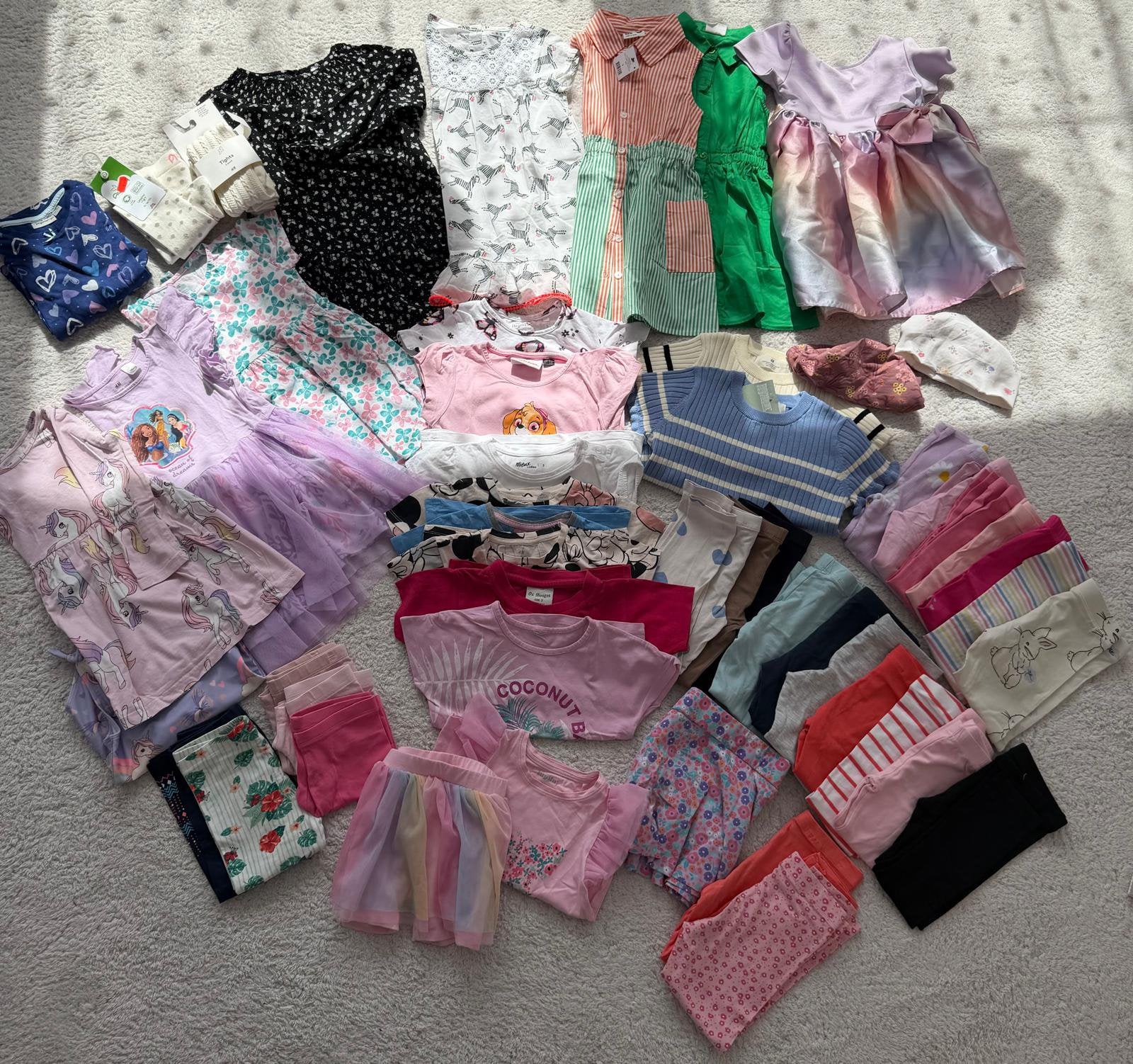Kinderkleding en babykleding maat 98/104, Kinderen en Baby's, Kinderkleding | Kinder-kledingpakketten, Zo goed als nieuw, Maat 98