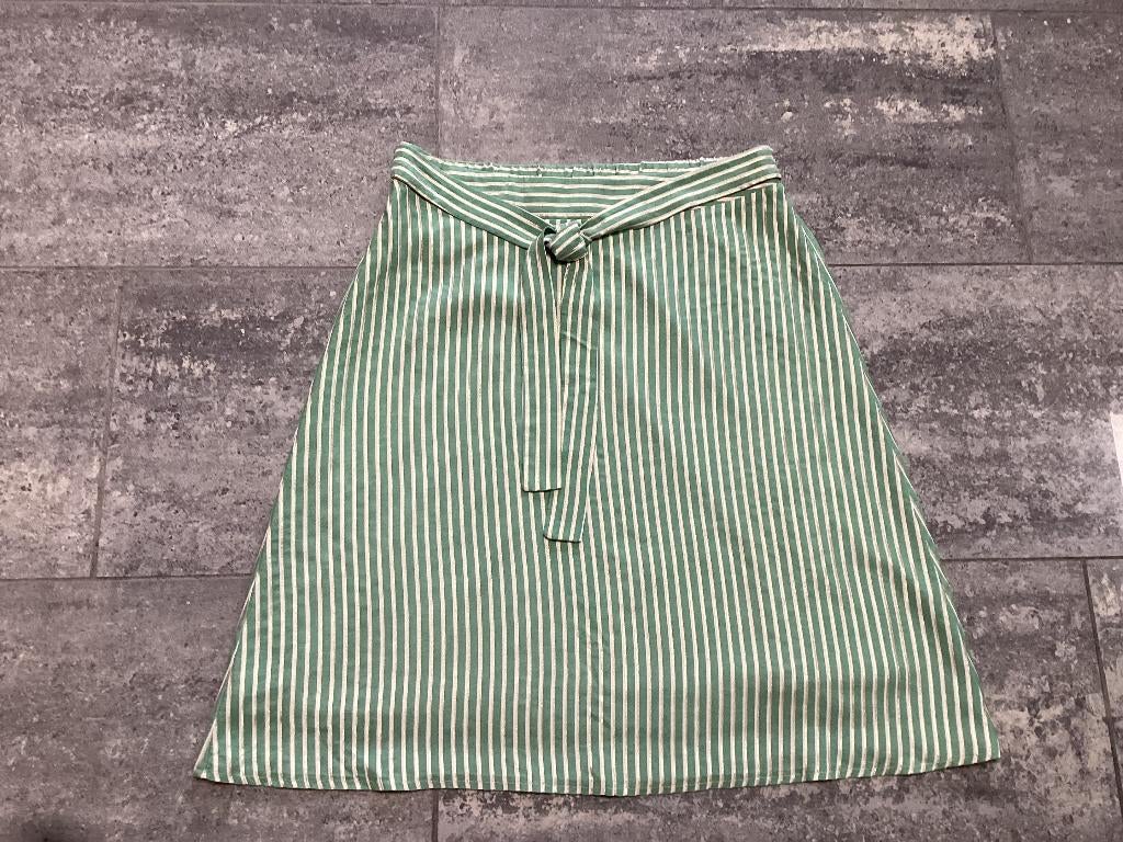 Rok L'histoire de Louise 38, Kleding | Dames, Maat 38/40 (M), Ophalen of Verzenden, Zo goed als nieuw, Knielengte
