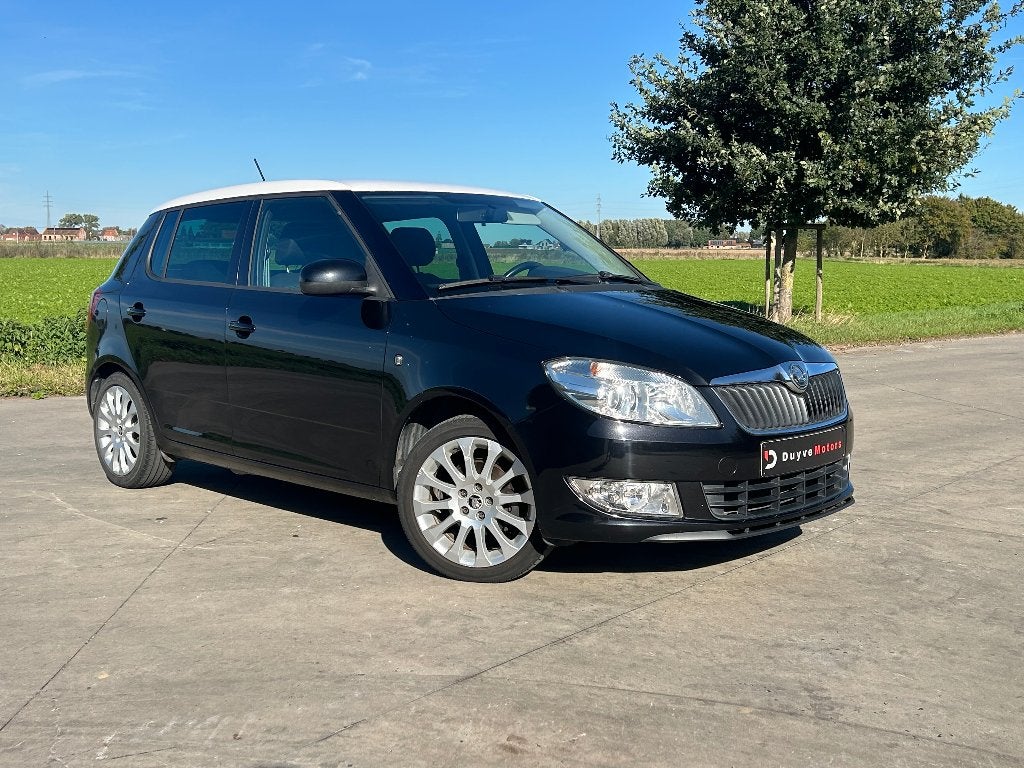 SKODA FABIA 1.2 BENZINE | AIRCO | PDC | GARANTIE | 2015, Auto's, Voorwielaandrijving, Euro 5, Zwart, Zwart