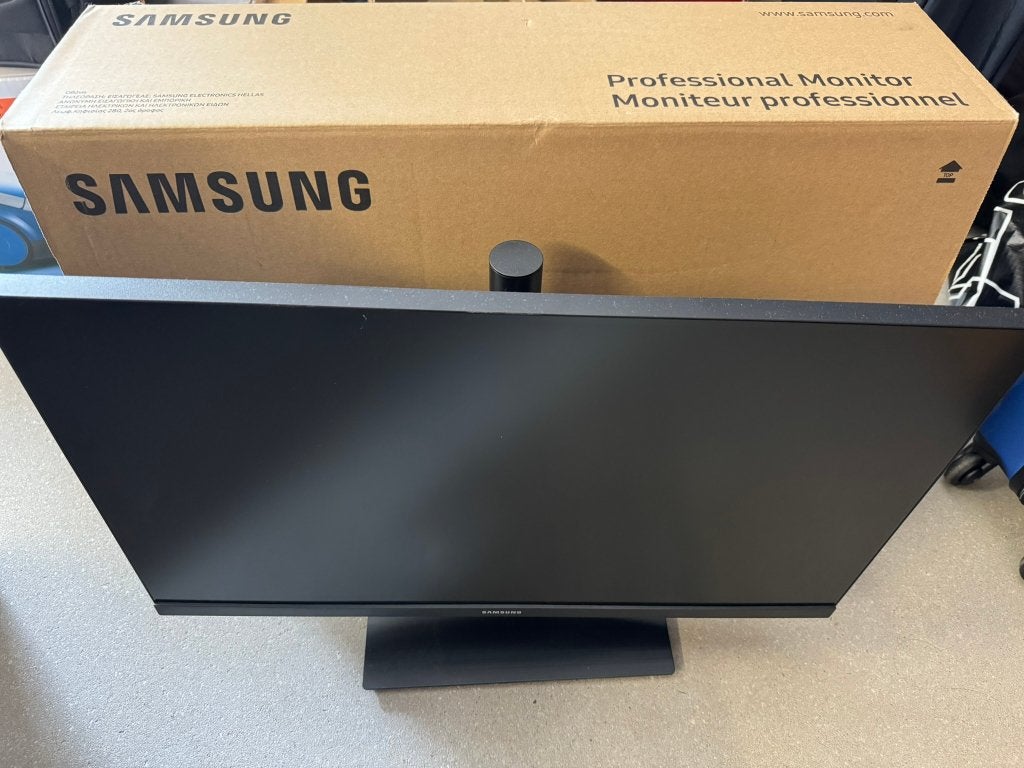 Samsung QLED pc monitor 27 inch (x2), Informatique & Logiciels, Gaming, 3 à 5 ms, Connexion casque, 60 Hz ou moins