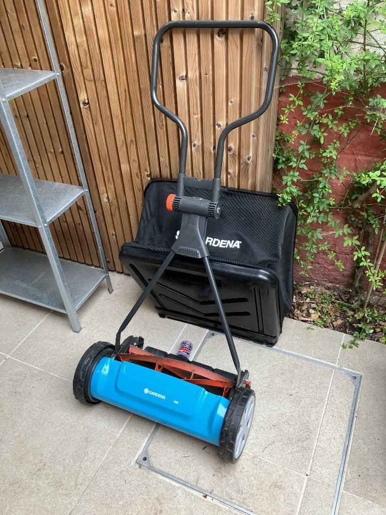 Gardena 400 kooimesmaaier + grasopvangbak, Tondeuses à gazon sur batterie, 40 à 49 cm, Utilisé, Sac de ramassage