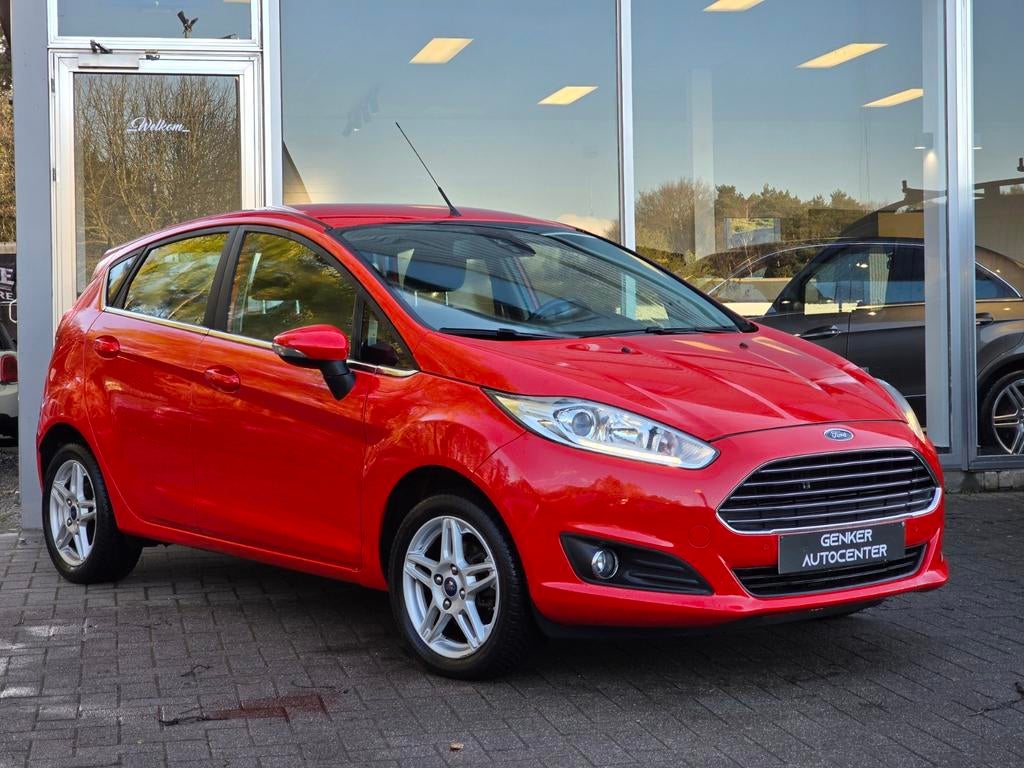 Ford fiesta 1.0 benzine Titanium / GARANTIE, Auto's, Parkeersensor, Bedrijf, Handgeschakeld, Te koop