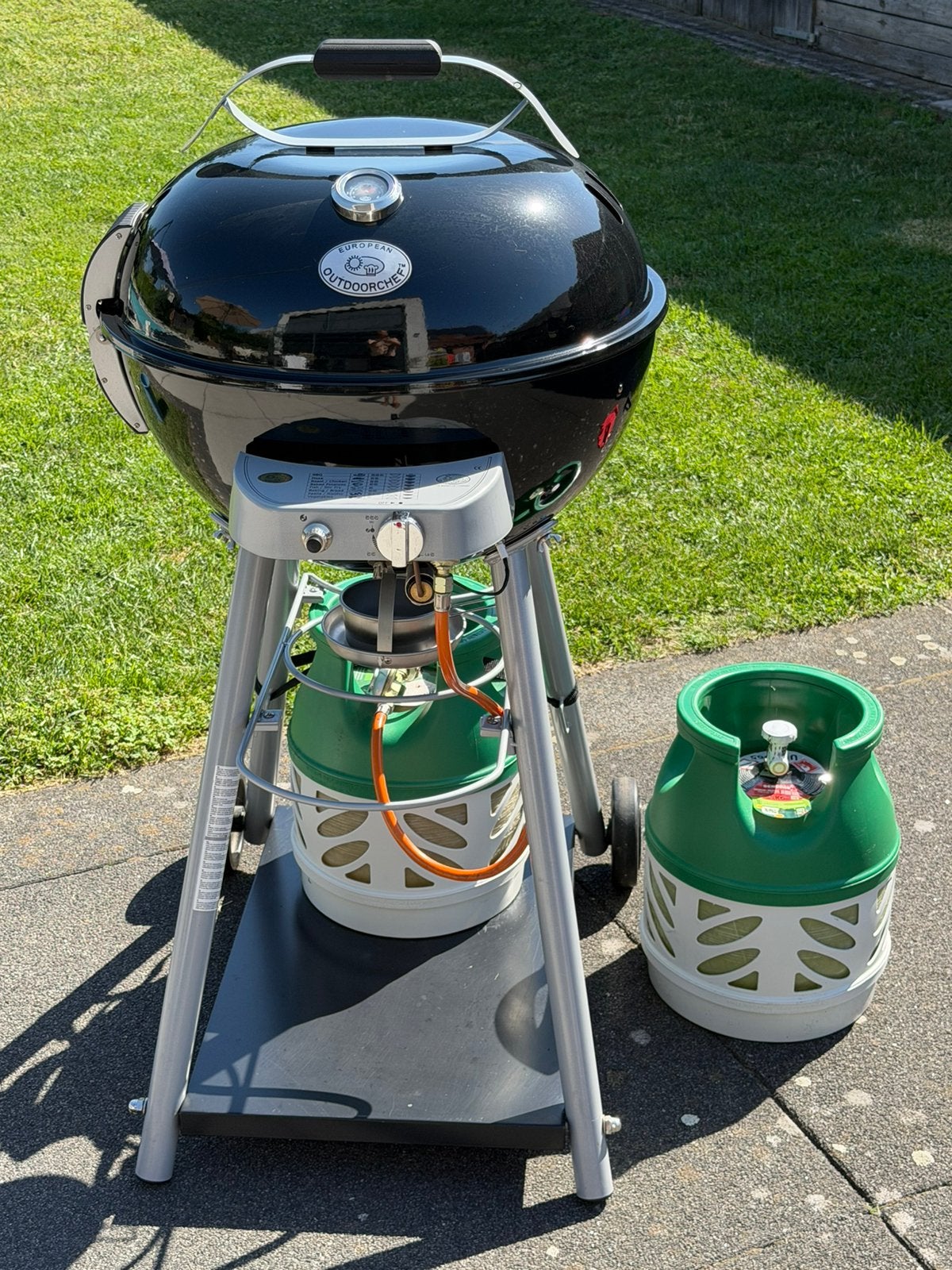 Outdoorchef bbq Leon incl hoes en volle gasfles, Tuin en Terras, Ophalen, Zo goed als nieuw