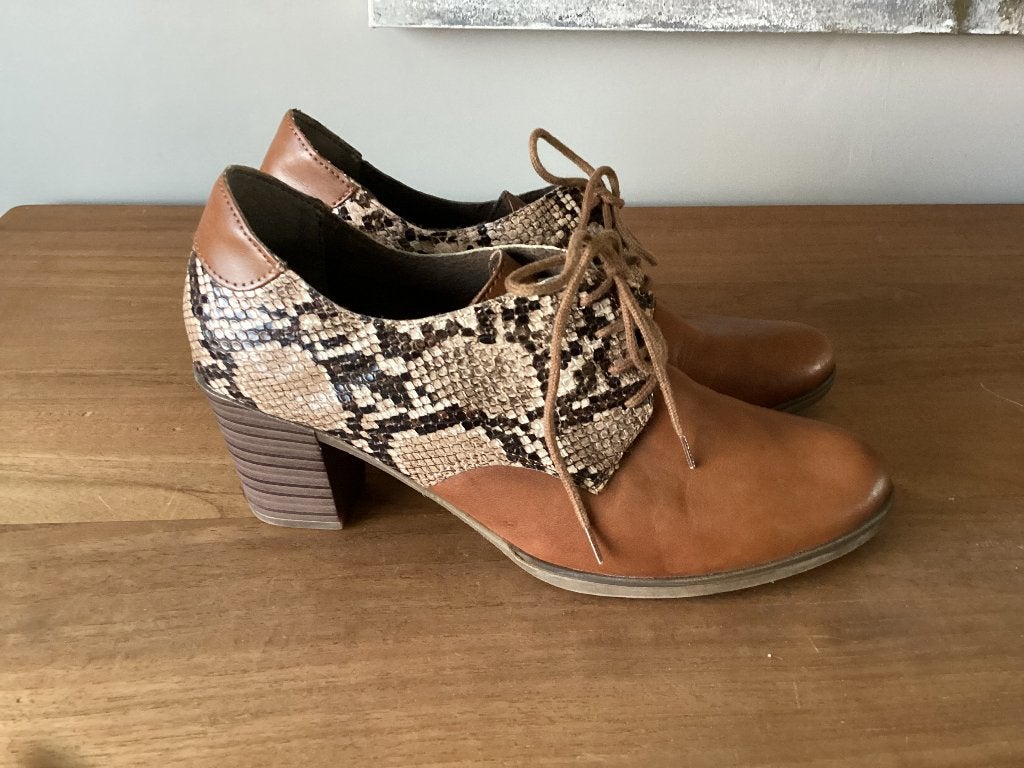Schoenen cognac Rieker 40, Schoenen met lage hakken, Bruin, Nieuw, Ophalen of Verzenden