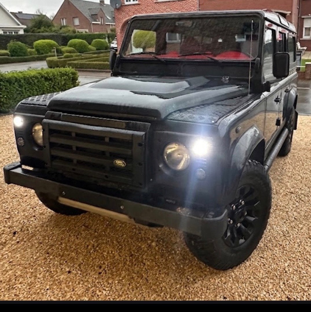 Defender 110, Autos, Land Rover, Particulier, Verrouillage central, Defender, Diesel, 5 portes, Boîte manuelle, Noir, Autres couleurs