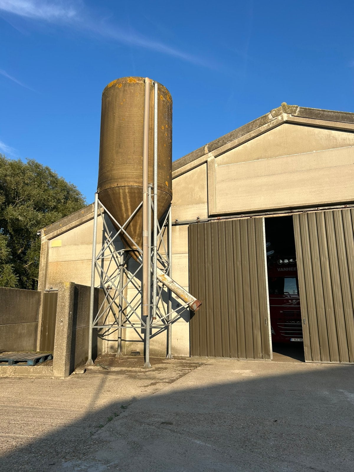 Silo met schuine aftap, Enlèvement