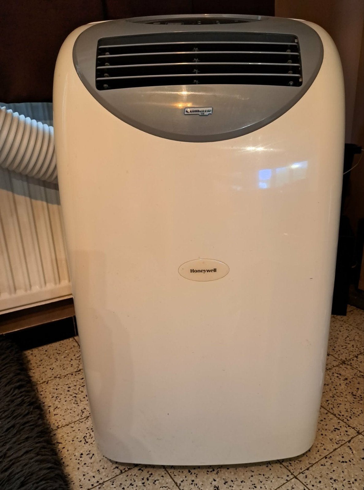Airconditioning, ventilator, luchtontvochtiging+afstandsbedi, Ophalen, Gebruikt, 3 snelheden of meer, Koelen en Ontvochtigen