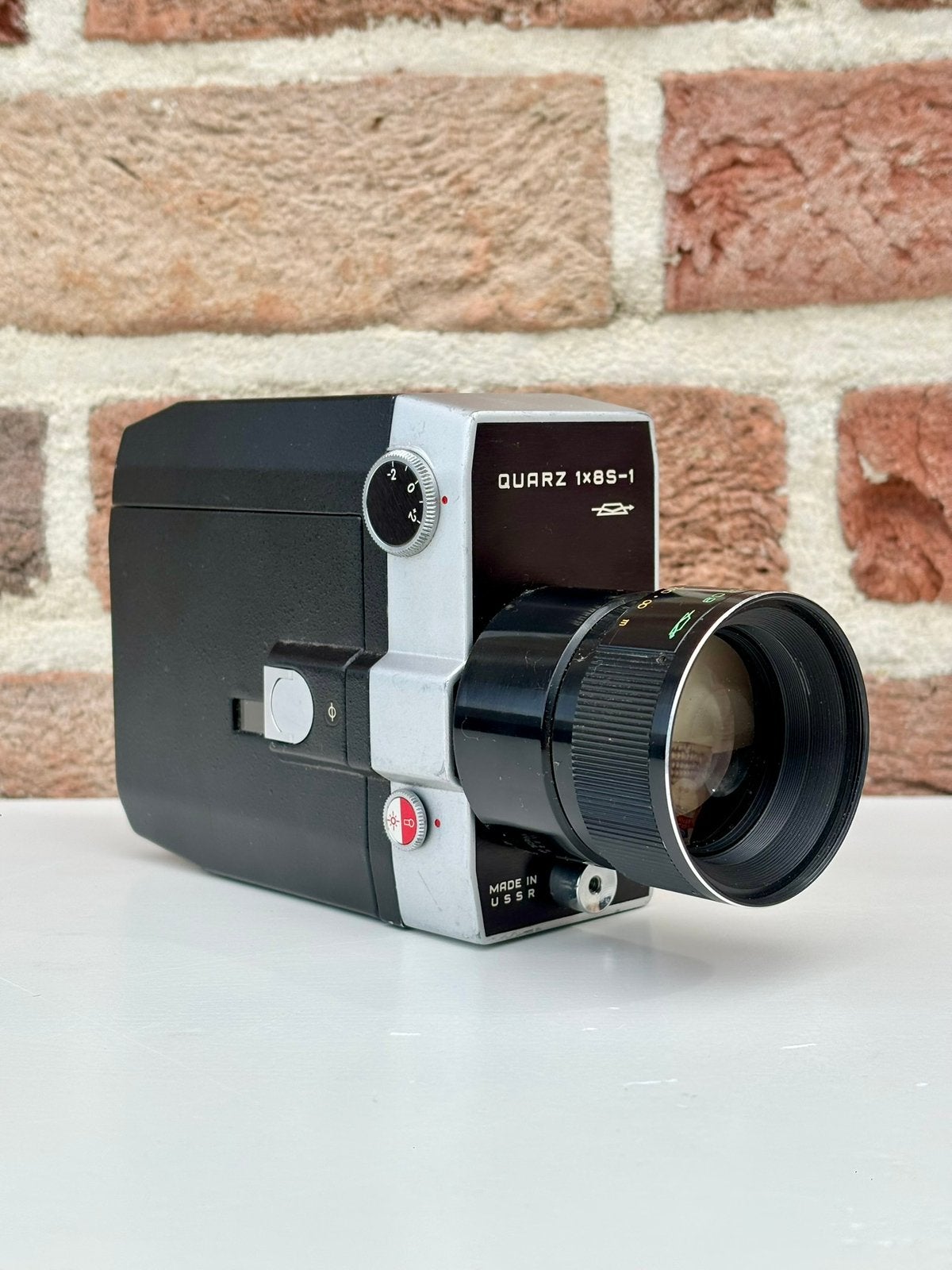 Quarz 18S-1 USSR 8mm Filmcamera – Vintage Sovjet Made USSR, Audio, Tv en Foto, Videocamera's Analoog, Camera, 8mm, Ophalen of Verzenden