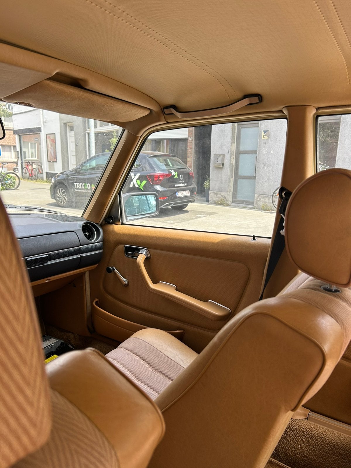 Mercedes E klasse 1980 gekeurd voor verkoop, foto 7