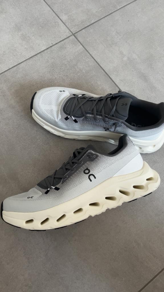 On cloud schoenen - maat 45.5, Vêtements | Hommes, Chaussures, Enlèvement, Comme neuf, Chaussures de sport