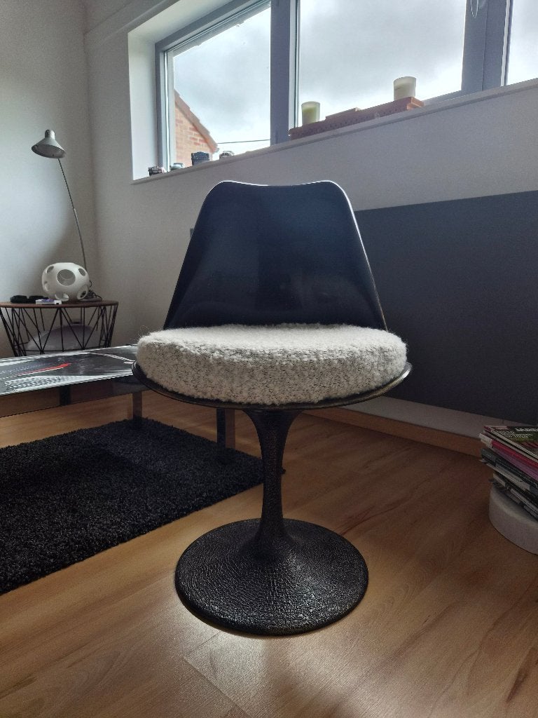 Chaise design, Enlèvement
