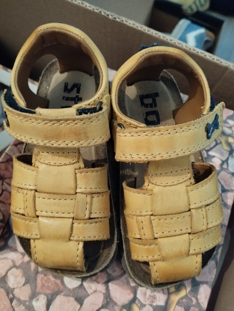 sandalen stones and bones maat 24, Kinderen en Baby's, Kinderkleding | Schoenen en Sokken, Ophalen, Schoenen, Zo goed als nieuw