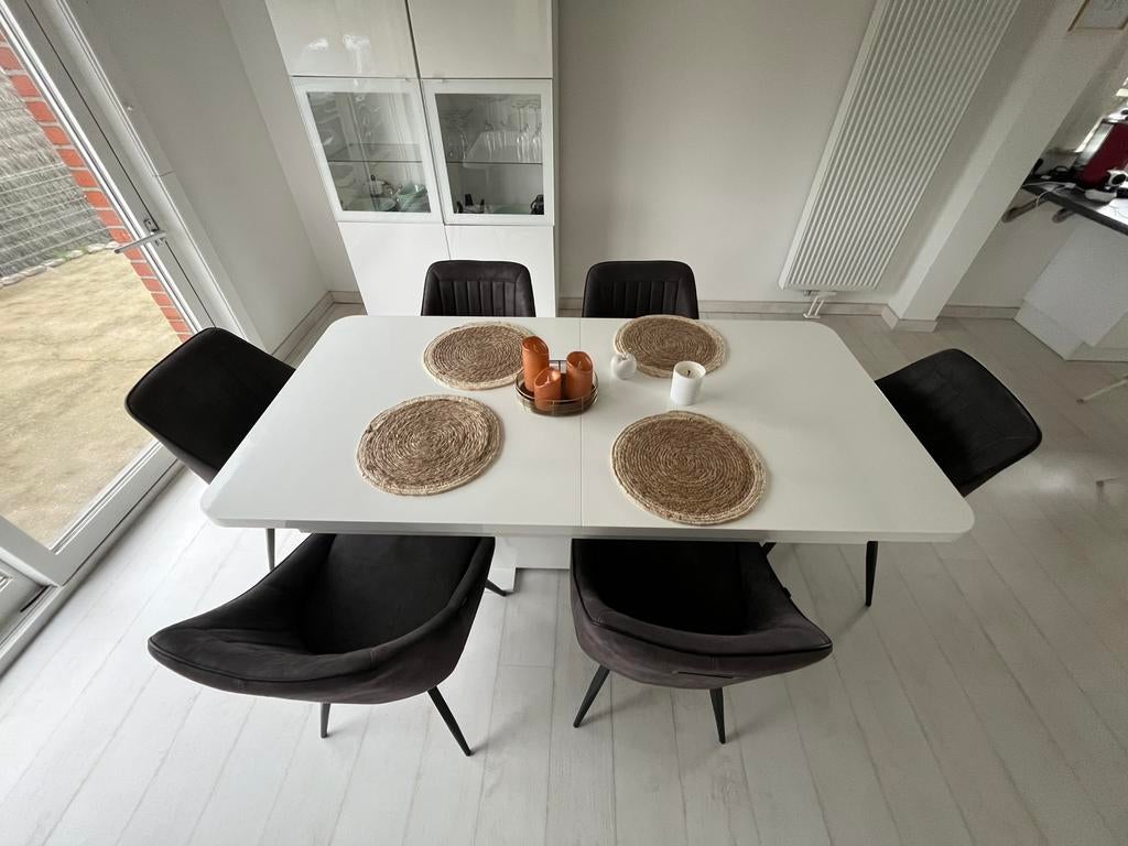 Table et chaises salon, Ophalen