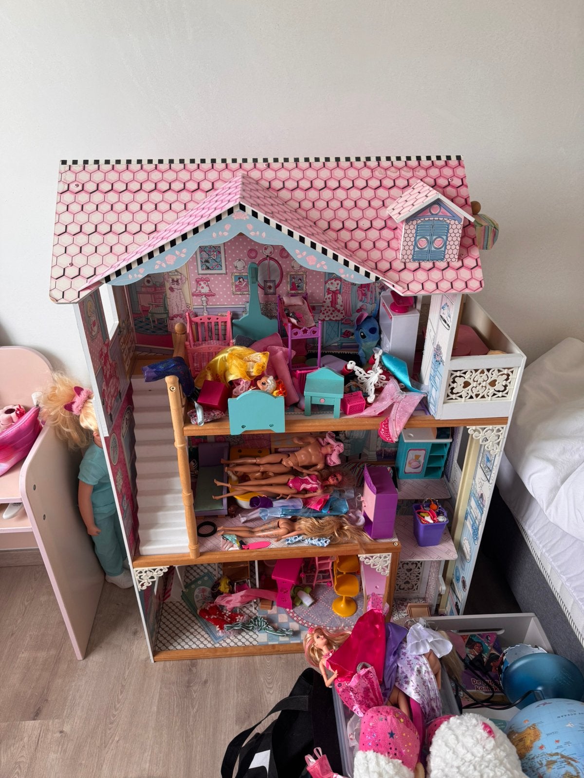 Groot poppenhuis, Ophalen, Gebruikt, Poppenhuis